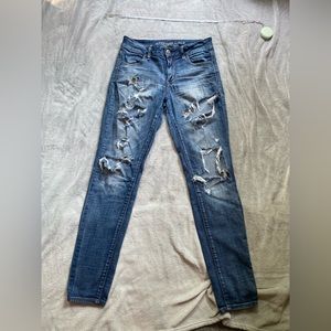 AEO Distressed Hi-Rise Jeggings
